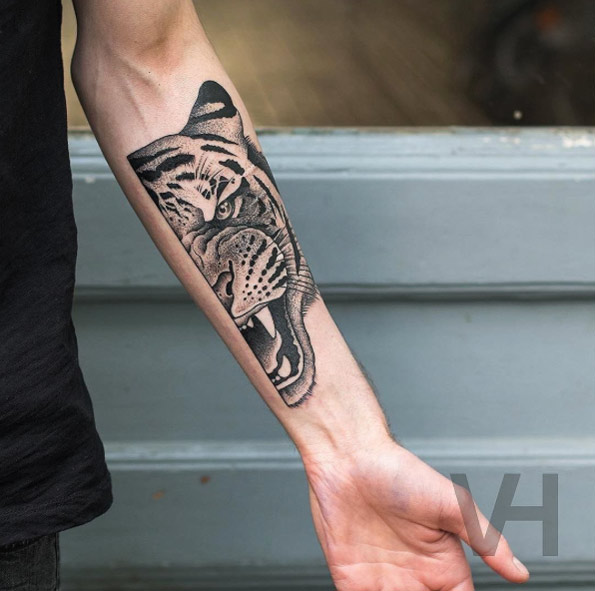 40 Perfect Black And Grey Ink Tattoos For Men Tattooblend