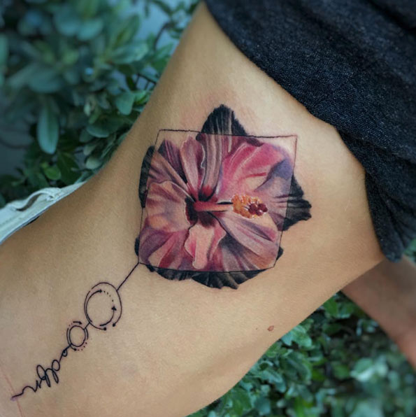 Hibiscus design on side by Jean Alvarez
