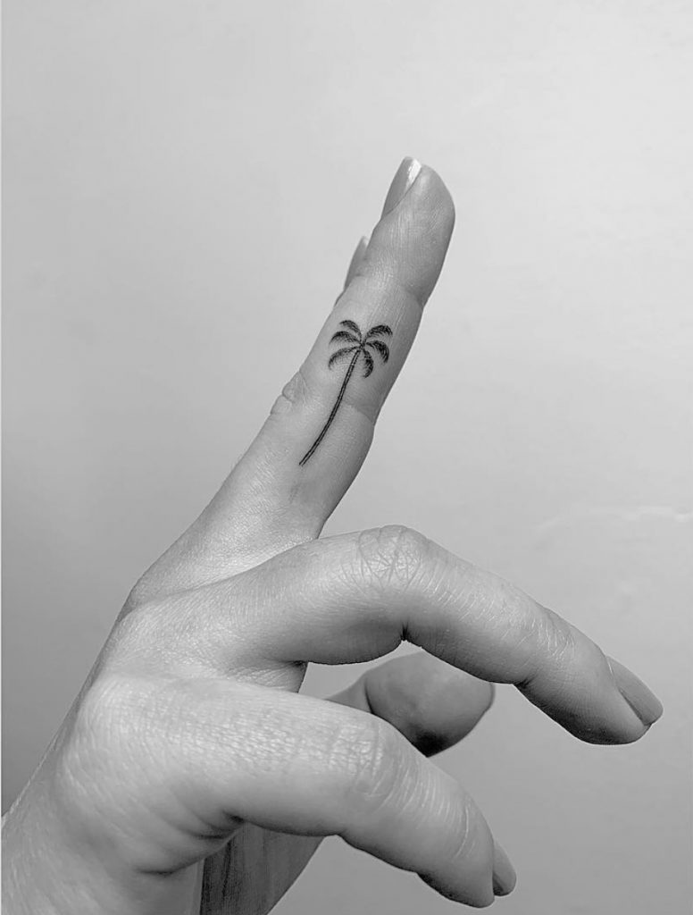 Tiny Finger Tattoos That Define Perfection Tattooblend