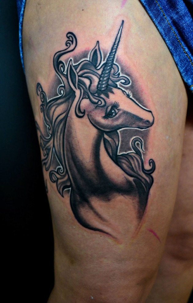 black&white-unicorn-tattoo