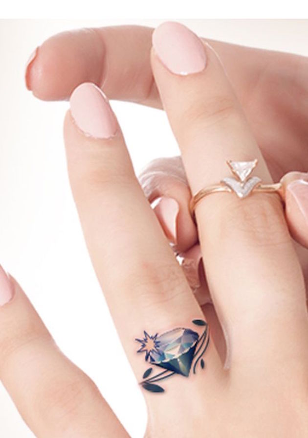 diamond-engagement-ring-tattoo