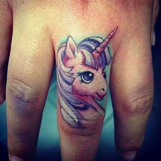 finger-unicorn-tattoo