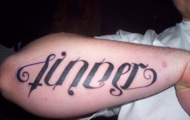 sinner:saint-ambigram-tattoo