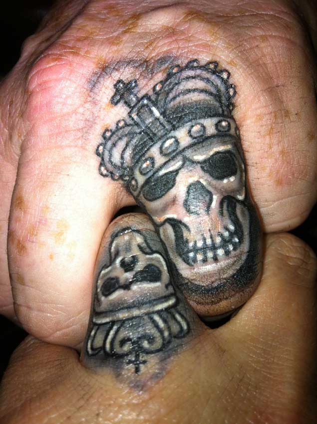 King & Queen Skull Finger Tattoos