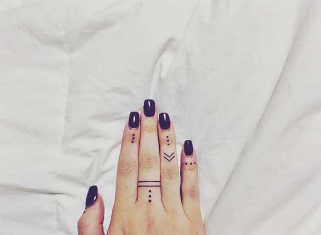 best-finger-tattoo