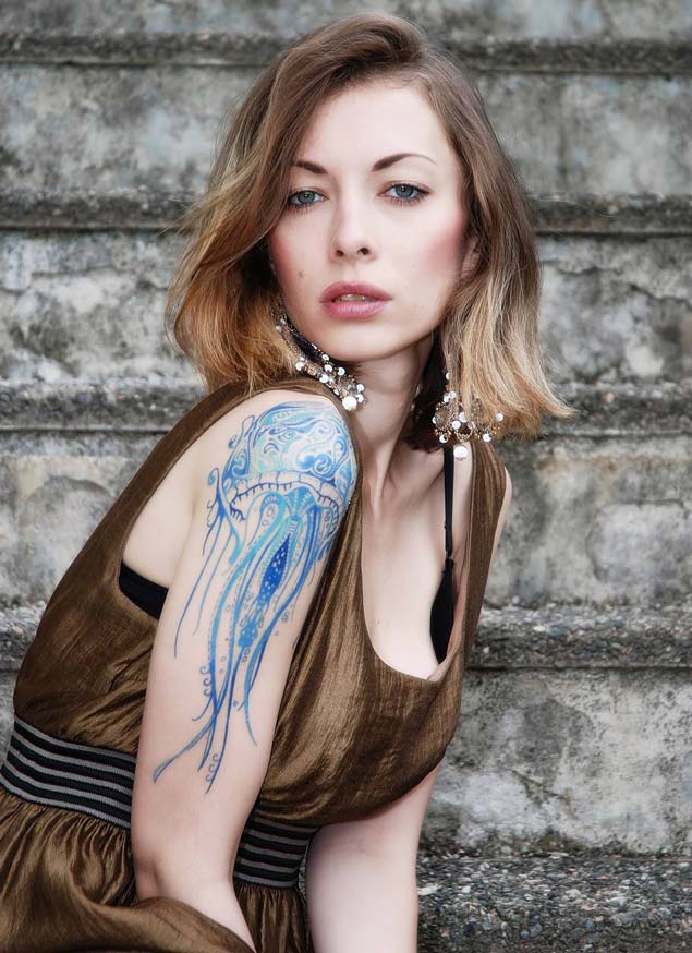 jellyfish-shoulder-tattoo