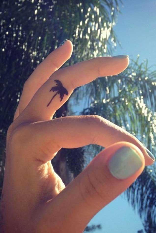 palm-tree-tattoo-finger