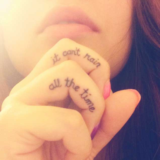 quote-tattoo-finger