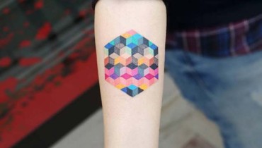 Colorful geometric cube tatto