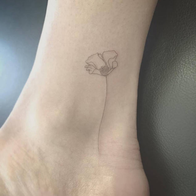 flower-ankle-tattoo