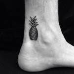 40 Adorable Itty-Bitty Ankle Tattoos - TattooBlend