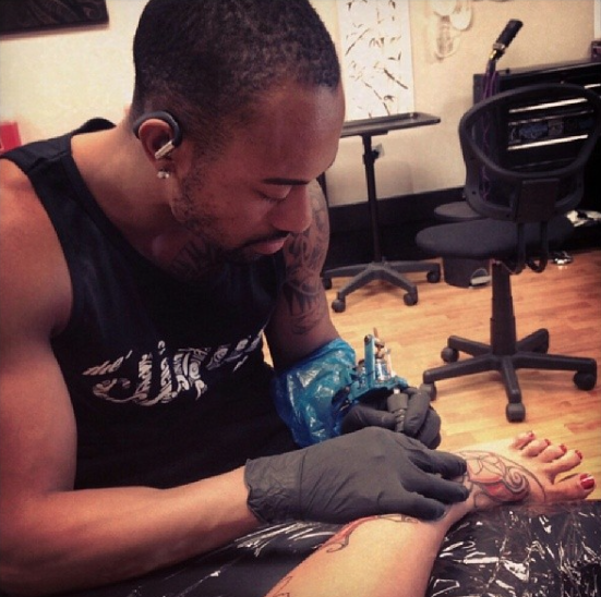 Tattoo Artist Kenny Brown Hard at Work