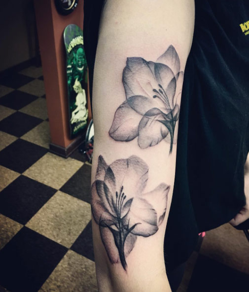 35 X-Ray Flower Tattoos That Will Take Your Breath Away - TattooBlend