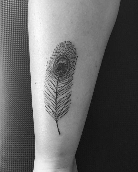 Fascinating dotwork peacock feather by Ana González Saravia
