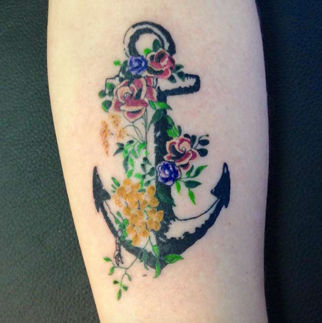 30 Floral Anchor Tattoos For Women - TattooBlend