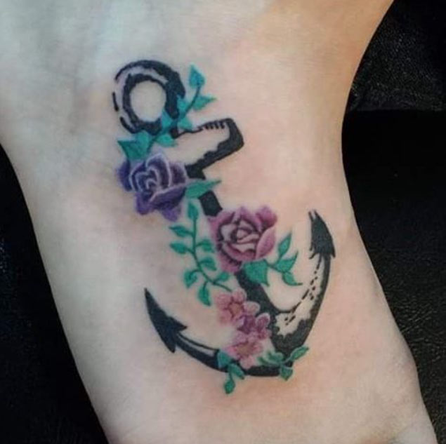 30 Floral Anchor Tattoos For Women - TattooBlend