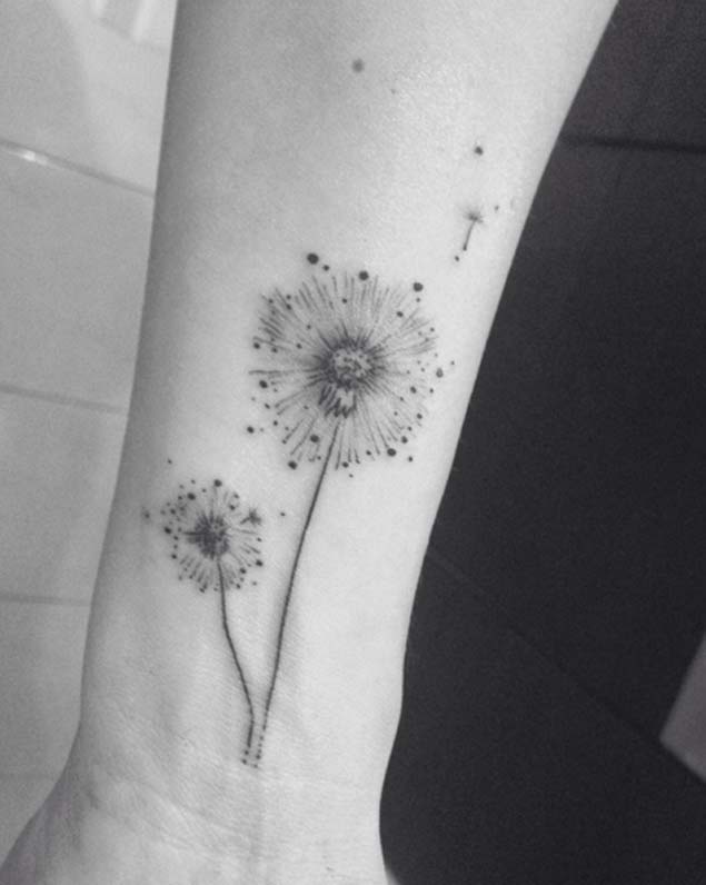 Minimalistic Dandelion Tattoo by Eva