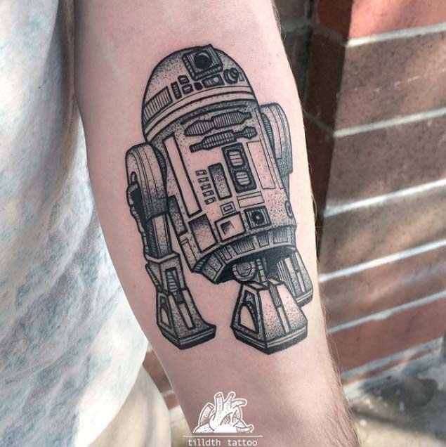 R2D2 Star Wars Tattoo Design by Sarah Herzdame