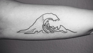 One Line Wave Tattoo by Mo Ganji