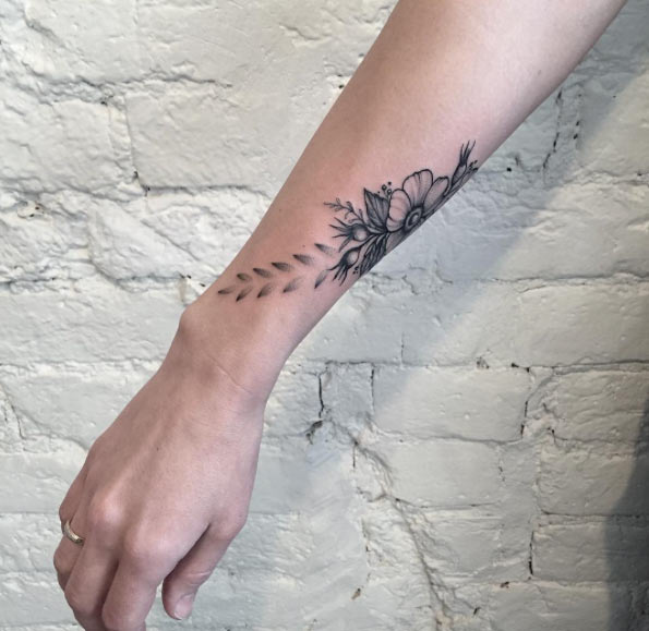 Floral Wrist Tattoo by Anna Bravo