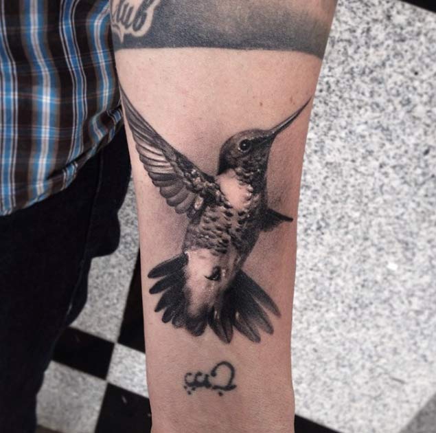 Blackwork Hummingbird Tattoo by Alex Bruz