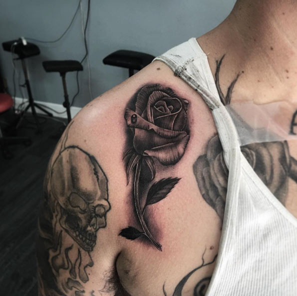 Blackwork Rose Tattoo on Shoulder by Julius Cesar