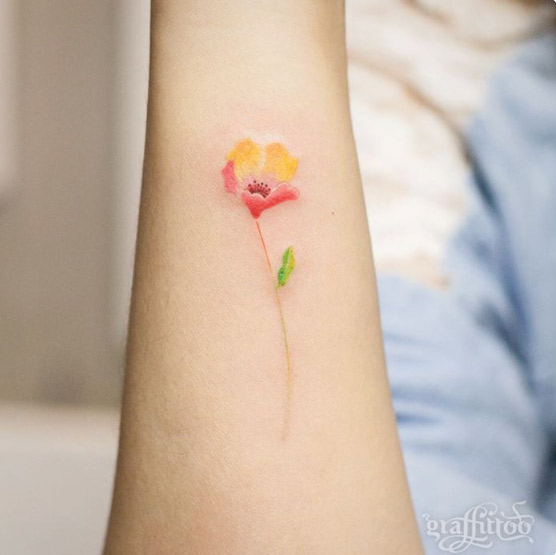 40+ Cute and Tiny Floral Tattoos for Women - TattooBlend