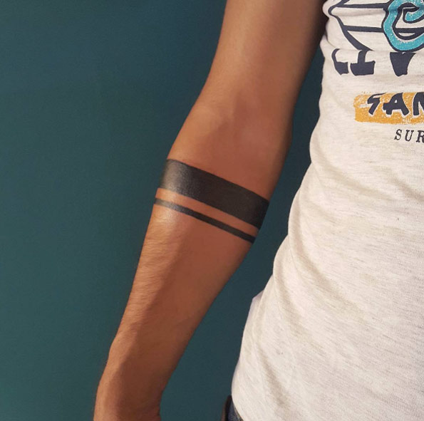 40 Stylish Armband Tattoos For Men And Women Tattooblend 