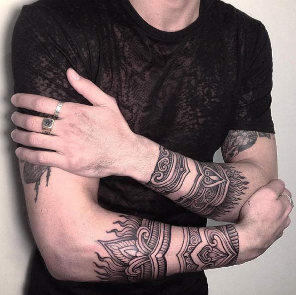 40+ Stylish Armband Tattoos For Men & Women - TattooBlend