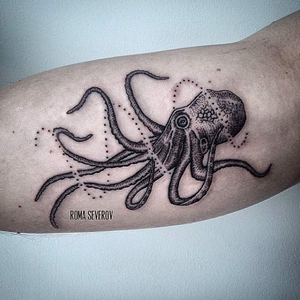 40 fascinating squid and octopus tattoo designs tattooblend 40 fascinating squid and octopus tattoo designs tattooblend