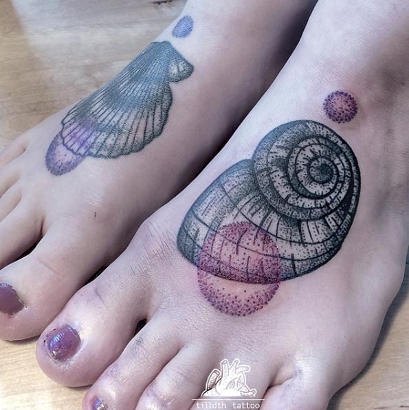Shell Tattoos on Feet by Sarah Herzdame