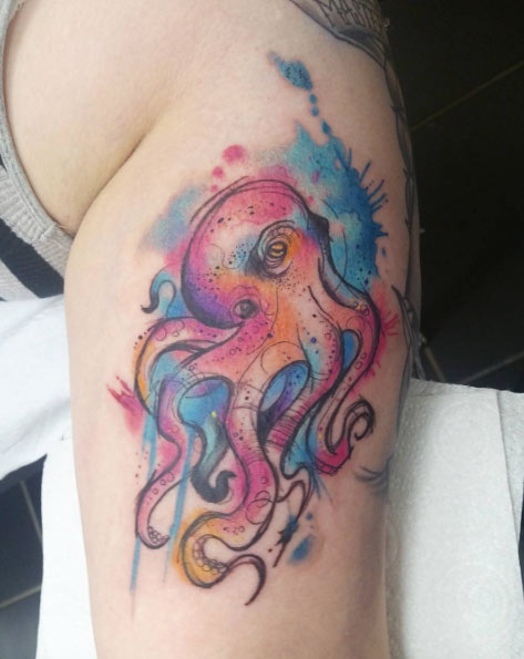40 fascinating squid and octopus tattoo designs tattooblend 40 fascinating squid and octopus tattoo designs tattooblend