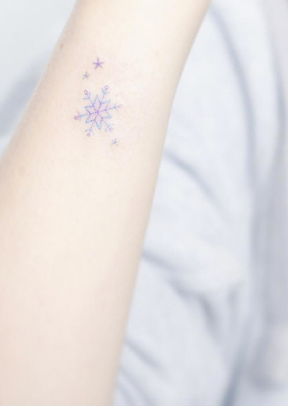 Snowflake by Mini Lau