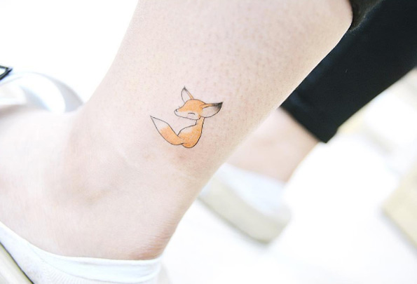 Fox on Ankle by Banul