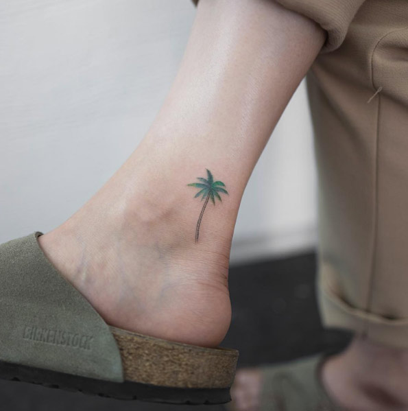 Palm Tree on Ankle by Hongdam