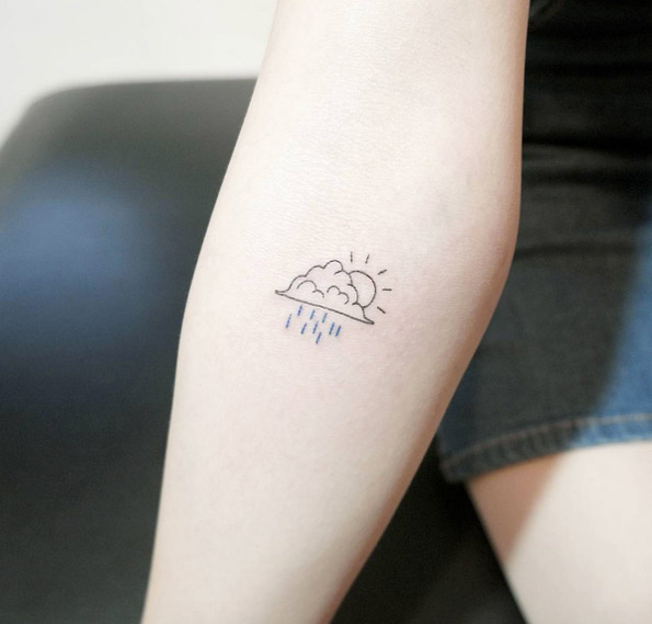 101 Tiny Girl Tattoo Ideas For Your First Ink - TattooBlend