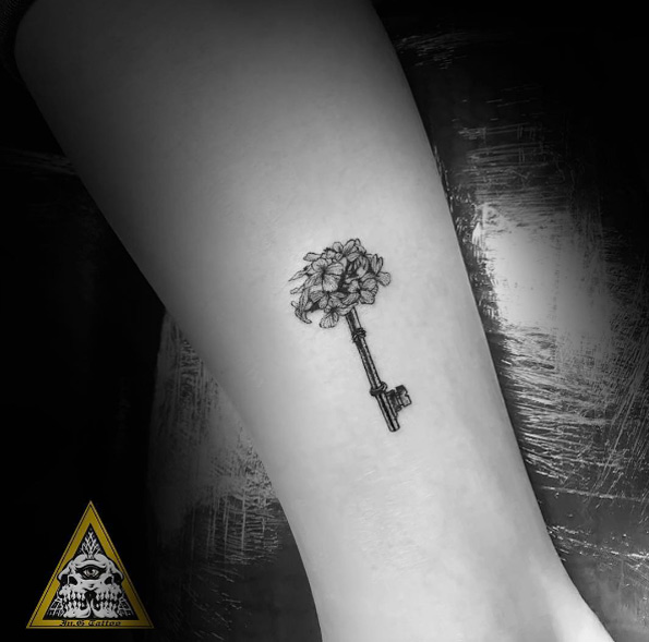 Skeleton key tattoo by Jude