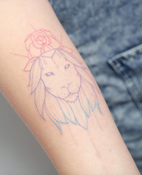 Colorful minimalistic lion by Hello Tattoo
