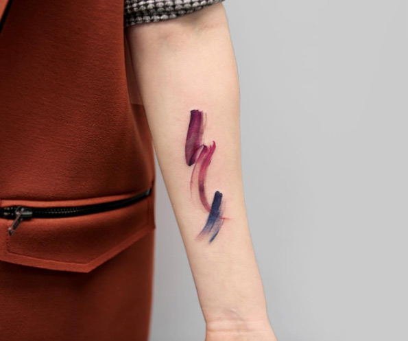 40+ Ever-So-Tasteful Forearm Tattoos For Women - TattooBlend