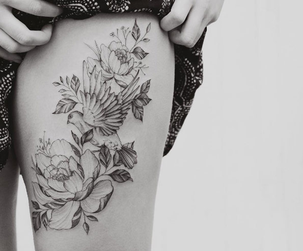 Beautiful thigh piece by Tritoan Ly