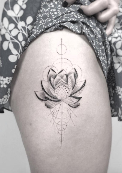 Lotus flower on thigh by Jakub Nowicz