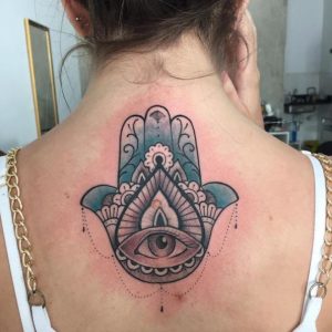 40 Flawless Hamsa Hand Tattoo Designs - TattooBlend