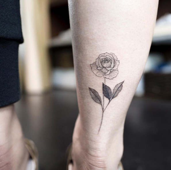 Blackwork back ankle rose tattoo by Hongam