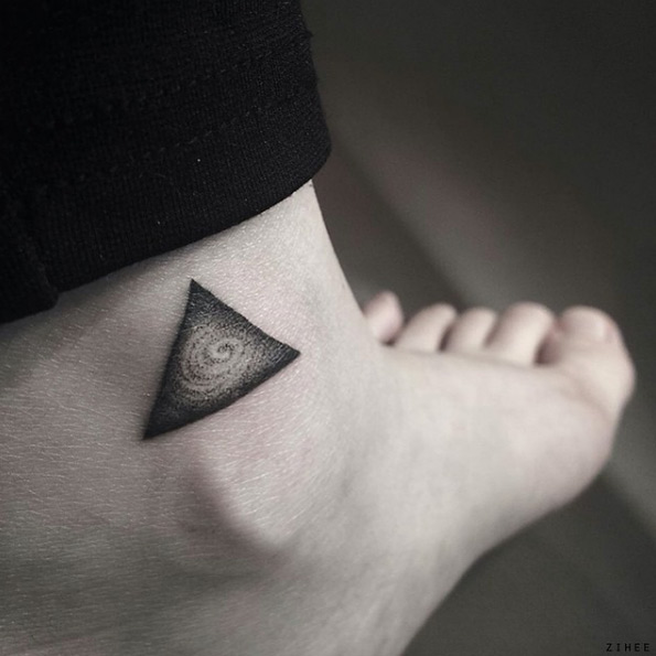 Galaxy ankle tattoo by Zihee