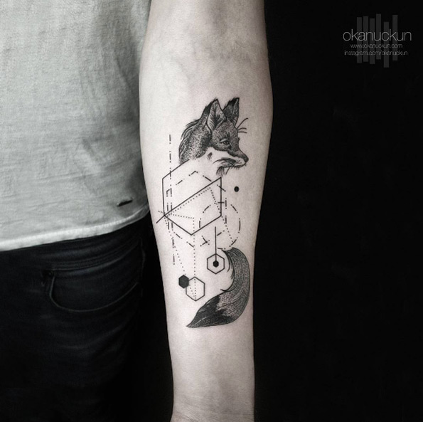 Geometric fox by Okan Uckun