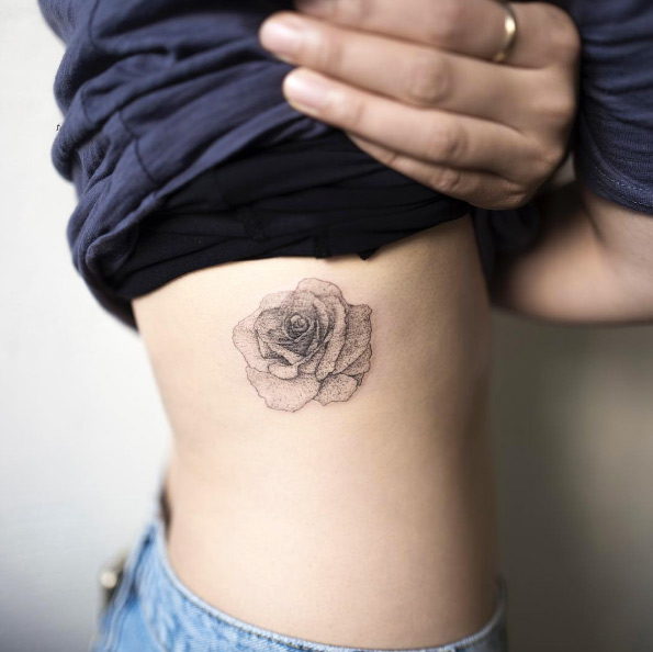Grey ink rose tattoo by Hongdam