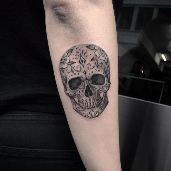 Decorative skull tattoo by Elizabeth Markov