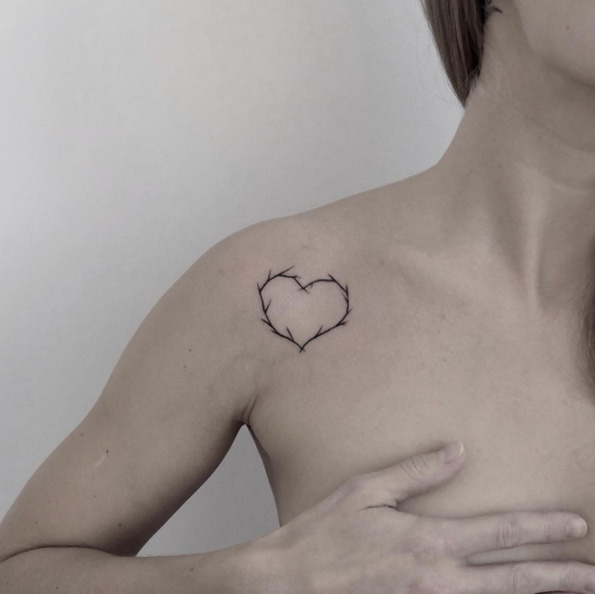 Naturalistic heart tattoo by Shpadyreva Julia