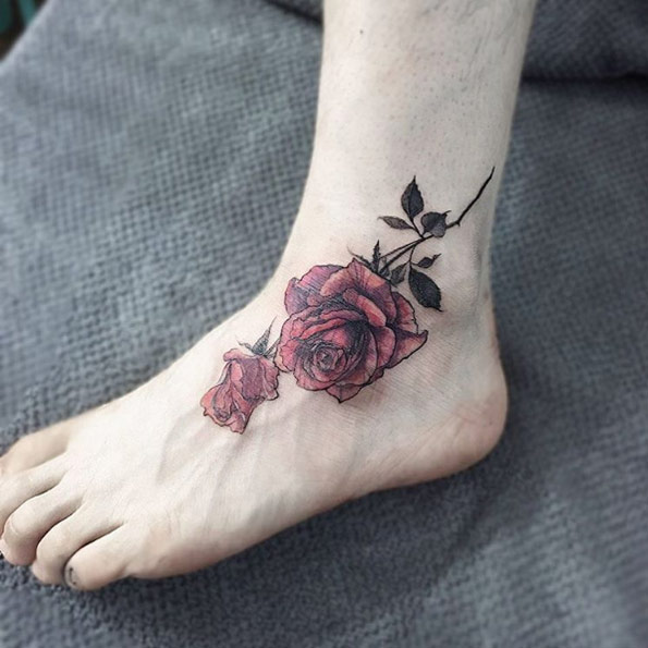Roses on ankle by Tattooist Flower