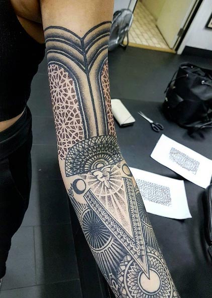 Dynamic black and grey ink sleeve by Andreas Engblom